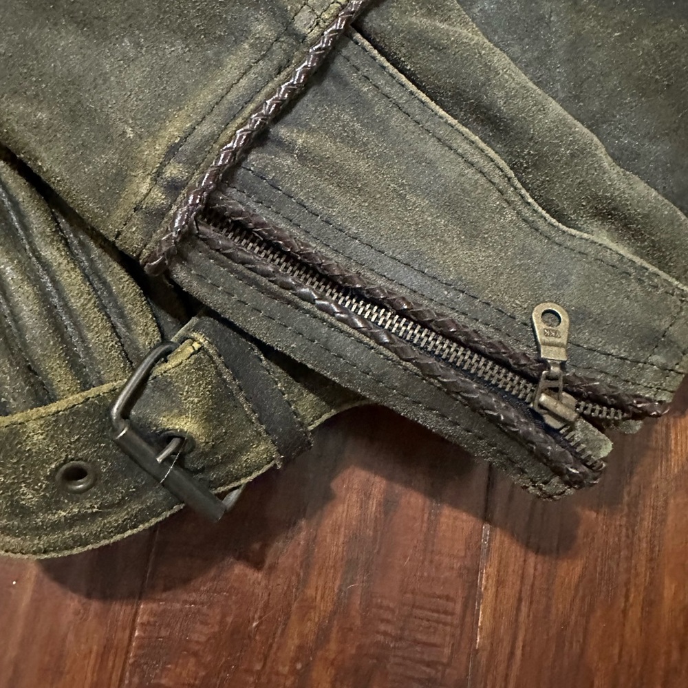 Leather Motorcycle Jacket. - Picture 5 of 8
